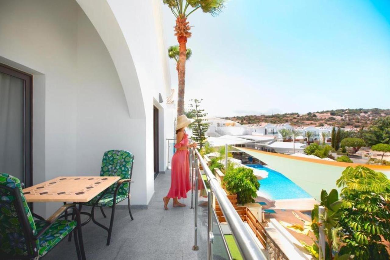 Latchi Escape Hotel And Suites Polis Exterior photo