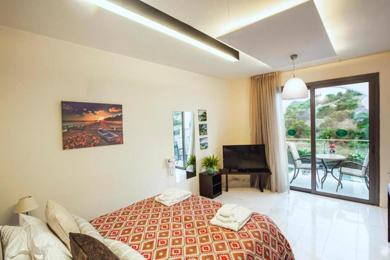 Latchi Escape Hotel And Suites Polis Exterior photo