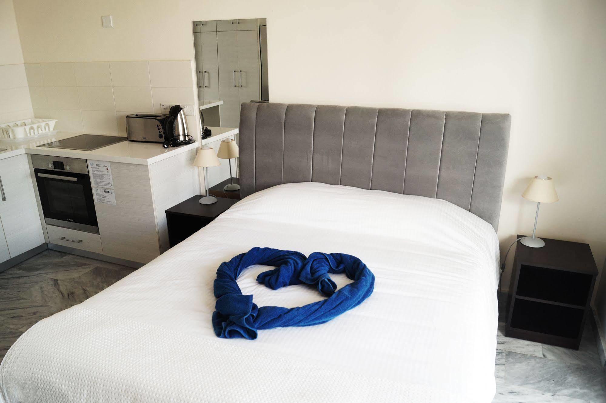 Latchi Escape Hotel And Suites Polis Exterior photo
